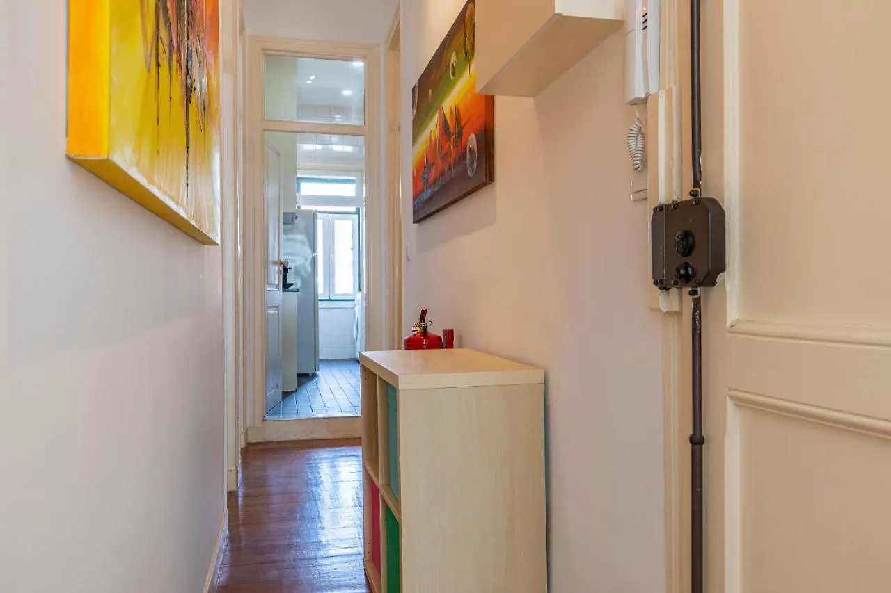 Typical 2Bdr Apartment In Lisbon By Lovelystay Португалия