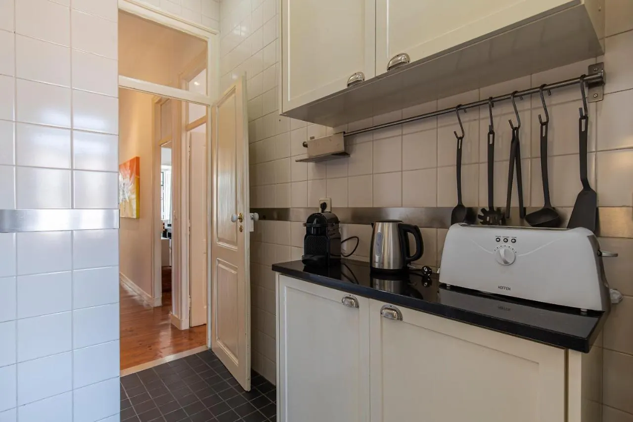 Typical 2Bdr Apartment In Lisbon By Lovelystay Португалия